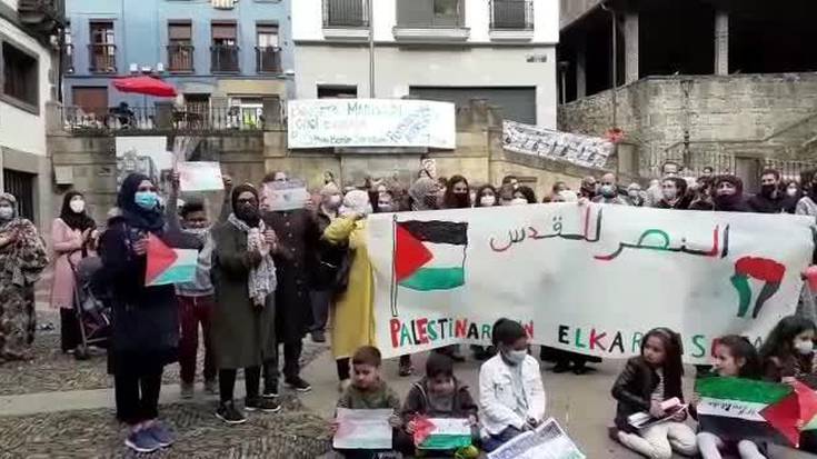 Palestinaren aldeko oihuak baita Soraluzen ere