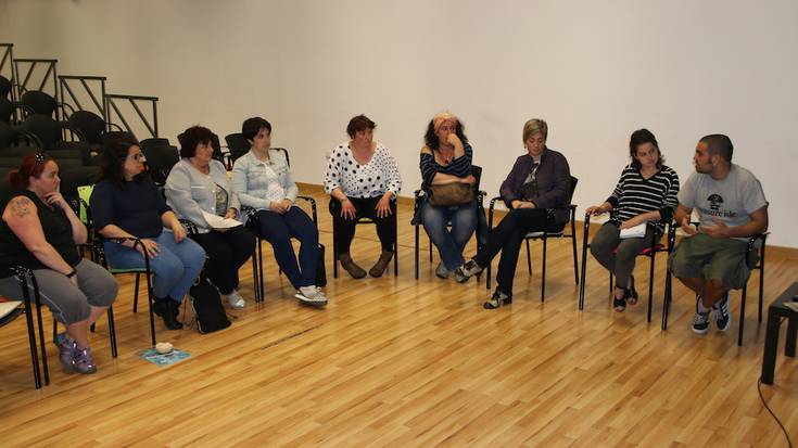 Traba ugari dituzte haurrek eskolara oinez joateko
