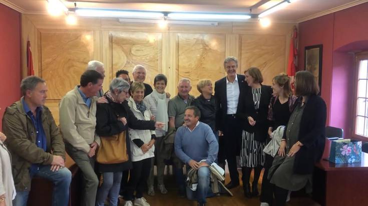 “Ohore handiz, hunkituta eta aldi berean oso harro jasotzen dut aitorpen hau”
