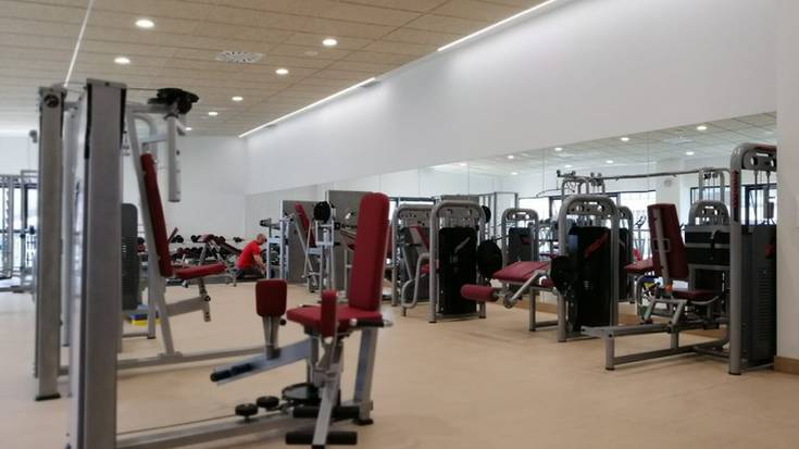 Gimnasiorako makina berriak