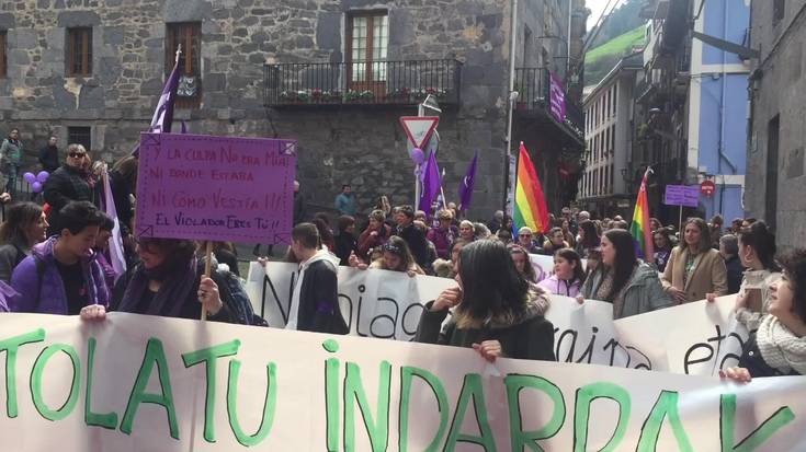 Mugimendu feministaren mezu argia Soraluzen