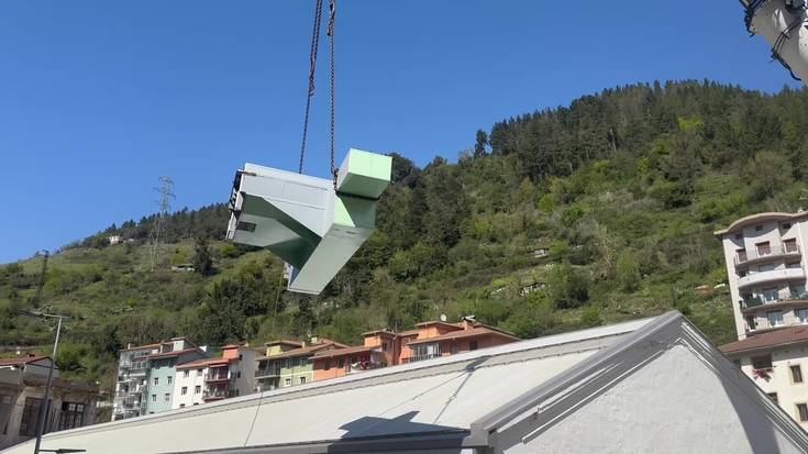 Bihar iritsiko da Gabolatseko zubi berriaren piezarik handiena