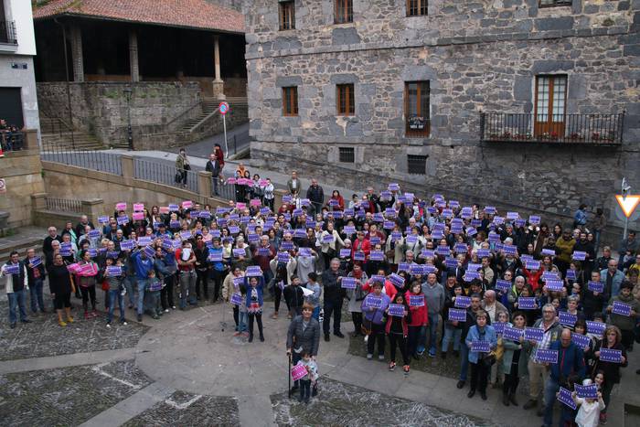 Manifestazioa deitu dute biharko, Iruñean