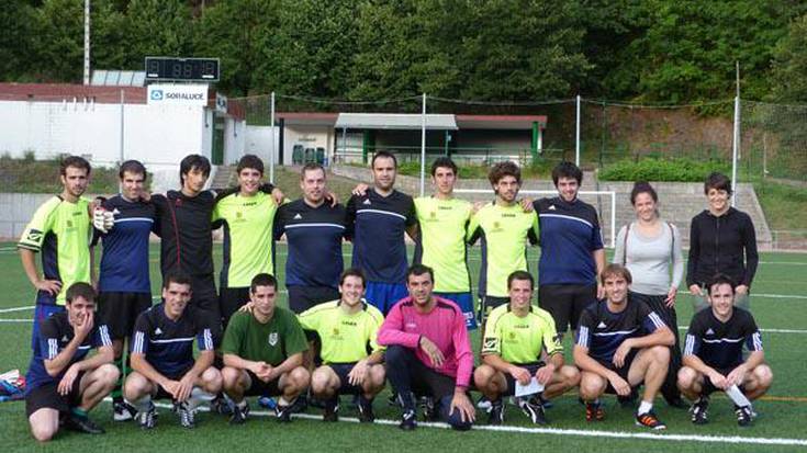 Fronton Team 9-3 gailendu zitzaion Artifices-i