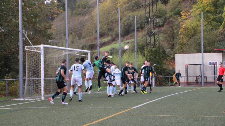 Bihar, futbol-partida eta kromo trukaketa