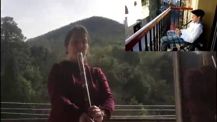 Txistua eta danbolina… eta umorea