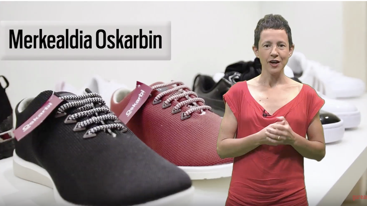 Oskarbik beherapen ezin hobeak ditu zapata eta zapatilletan!