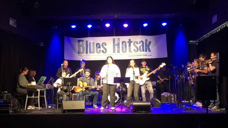 Bluesaren historia, Soraluzeko ibai ertzetik
