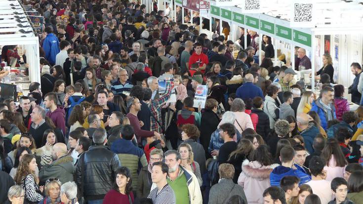 Durangoko Azoka online eta presentzialki