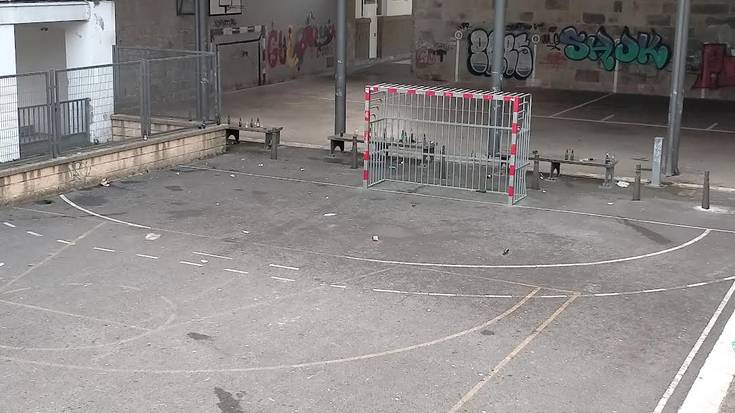 Domeketako kale-garbiketa zerbitzua frontoian hasiko da