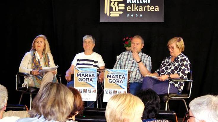 Paco Etxeberria, Arantxa Urretabizkaia eta puntako beste zenbait hizlari 'Marea gora' zikloan