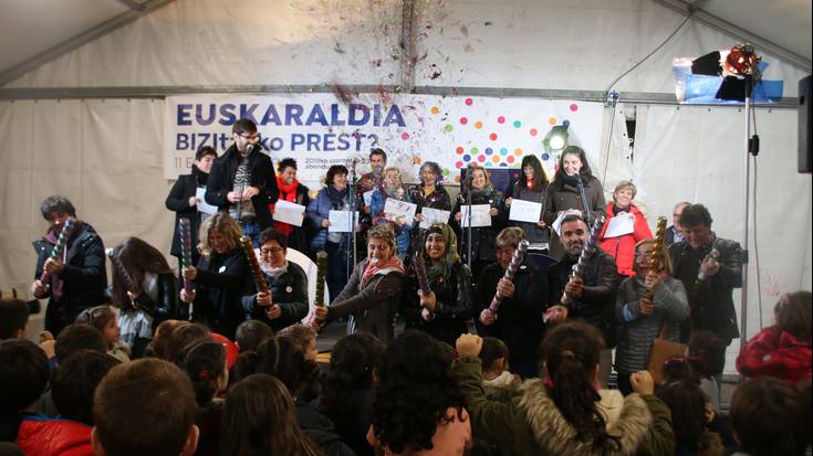 Euskaraz gozatzeko deia Euskaraldiaren hasierako ekitaldian