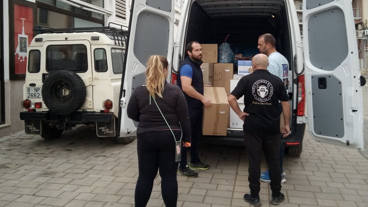 Gaur eramango dute laguntzaz betetako hirugarren furgoneta Chivara