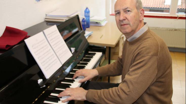 "Pianoa jotzen dudanean denbora beste modu baten pasatzen da" Juan Carlos Astiazaran