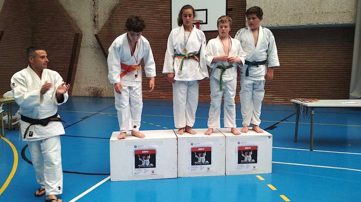 Soraluzeko judoka gazteak Ondarroan