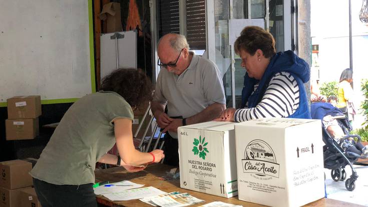 Errigorako 347 litro olio eta 1.361 kontserba poto banatu dituzte herrian