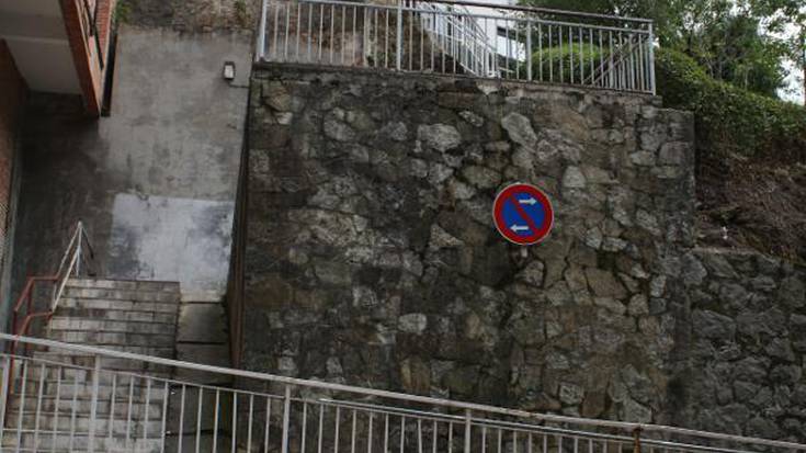 Bi igogailu berri ipiniko ditu udalak 