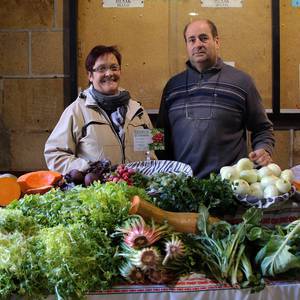 Bihar, baserriko produktuak merkatu-plazan