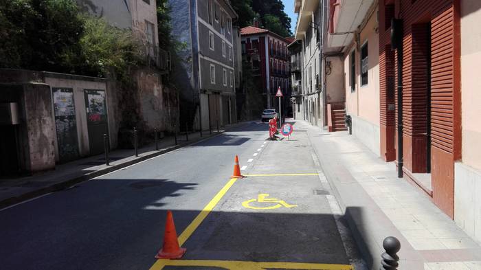 Aparkaleku berriak eta abiadura murrizteko neurriak