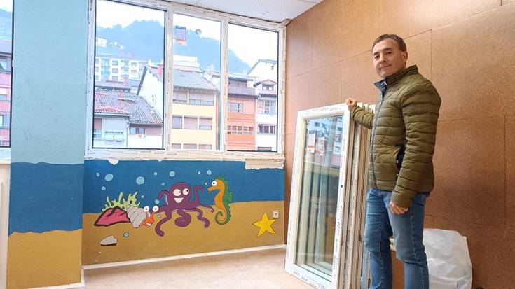 Kulturguneko leihoak aldatzeko lanak martxa onean