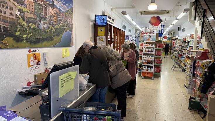 Datozen egunetan komertzioek eta zerbitzuek ez-ohiko ordutegia izango dute