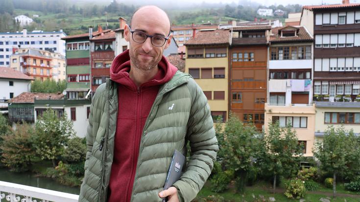 Amets Arzalluz Antia: "Mundua diseinatuta dago norbaitek sufritu dezan eta sufrimendu horri ganantzia, etekina ateratzeko"