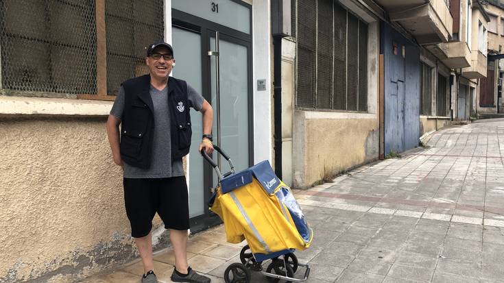 Gaur bukatuko dute posta bidezko botoak banatzen