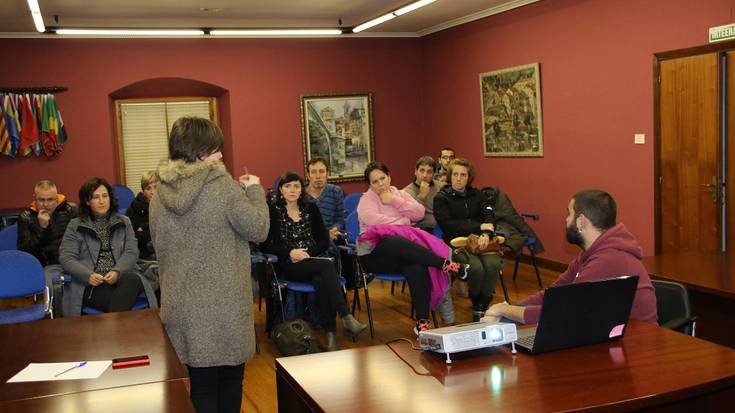 Oreka jolasetan oinarritutako parke-proiektua aurkeztu dute, Estaziñorako