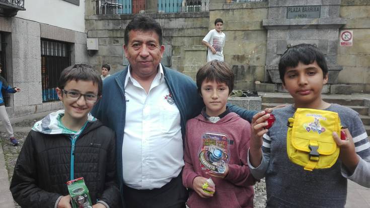 Zibak dantzan ibili ziren, Plaza Berrian