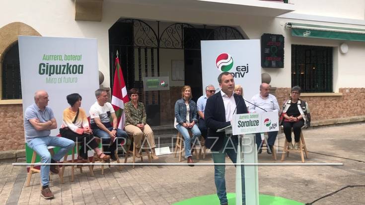“Estrategia politiko sendoa eta elkarlana” oinarri izango dituen hautagaitza aurkeztu du EAJk
