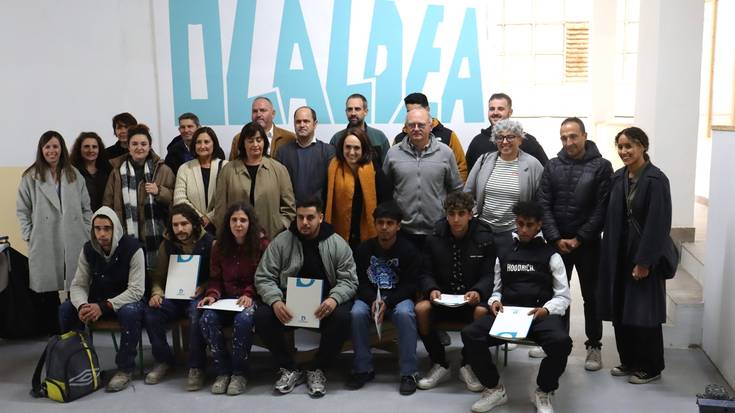 Debabarrena Berritzen programaren diploma banaketa eta itxiera ekitaldi jendetsua Olaldean