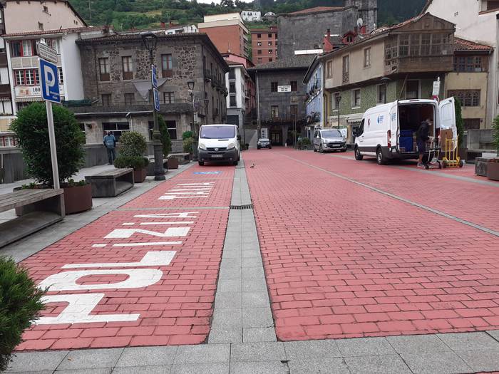 37 urteko soraluzetar bat epaitzen ari dira, bortxaketa salaketa batengatik