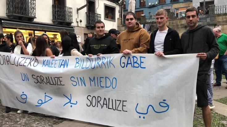 Ehunka lagunek aldarrikatu dute Soraluzen Beldur Barik bizi nahi dutela