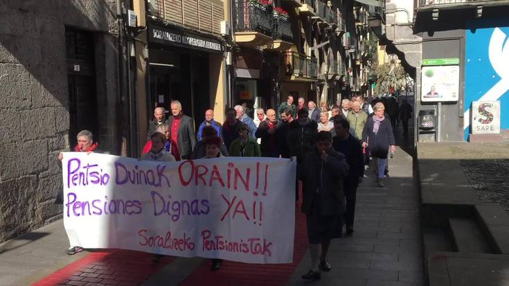 Zarata ateraz aldarrikatu zituzten pentsioak