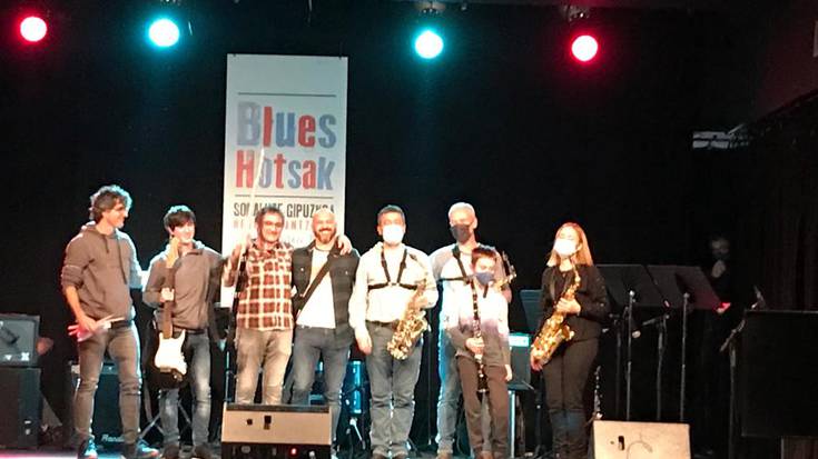 Musika Eskolako Konboak BLUES HOTSAK Festibalean