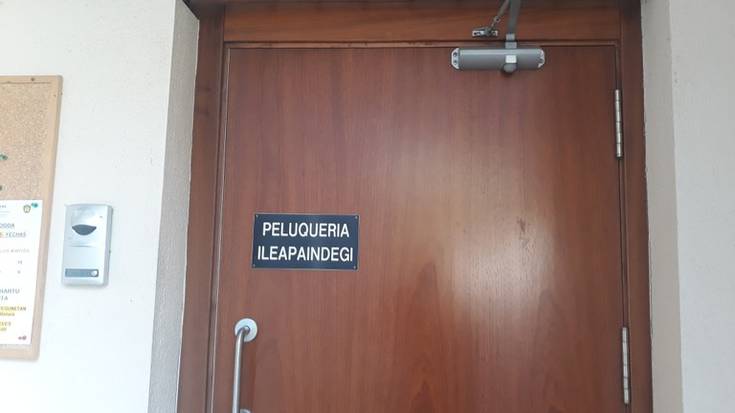 Itxaropenako ileapaindegia enkantera