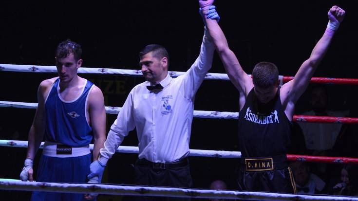 Plaentxia.eus-ek barikuko boxeo gaubelarako bi sarrera zozkatuko ditu