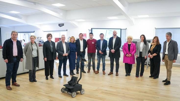 Eibarko Armeria Eskolan egin zuten Aldundiko Kontseilu Ibiltaria, atzo