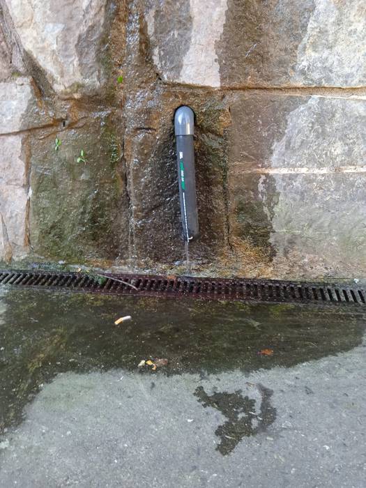 Konponketa ahalegina kanpotar baten eskutik