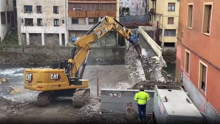 Hasi dira Gabolatseko zubia eraisten