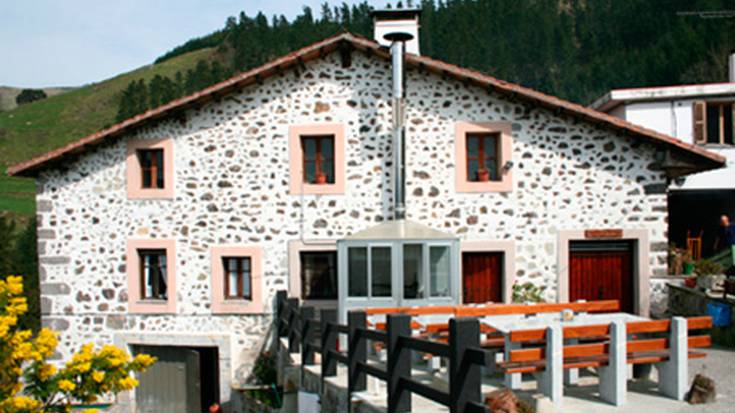 Txurruka Jatetxea ere itxi dute