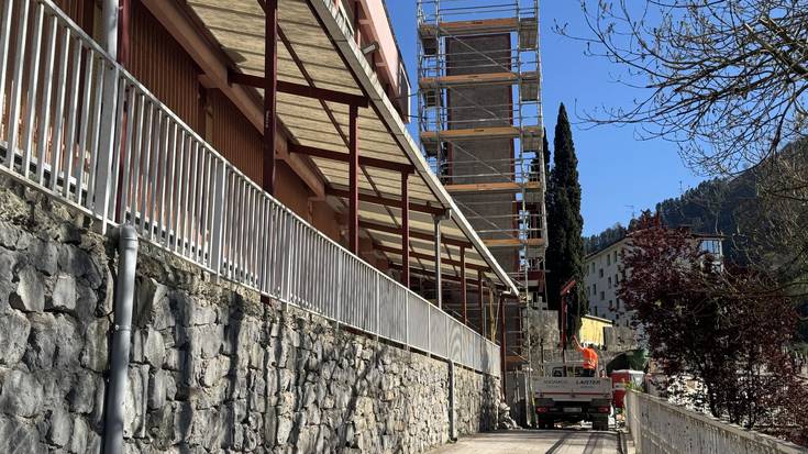 Eskolako irisgarritasun obrak azken txanpan