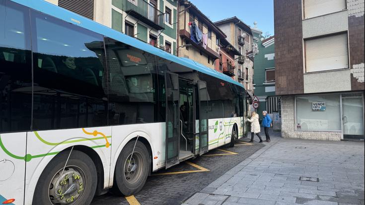 Avanzako autobusen greba bertan behera laga arren, ELAk ohartarazi du “gatazka” ez dela amaitu