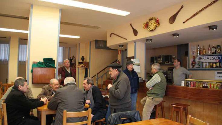 Jubilatuetako taberna kontratatzeko deialdia zabaldu du udalak