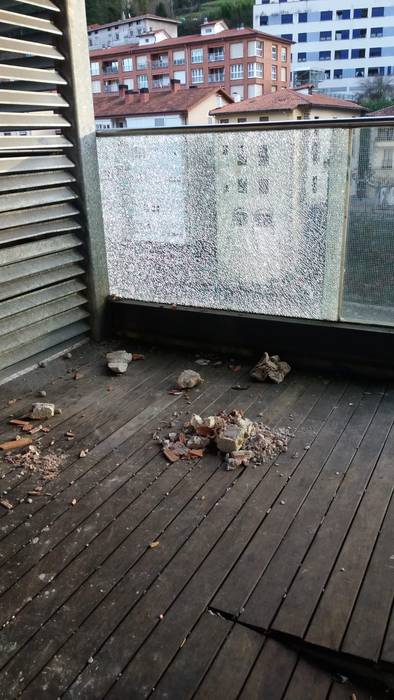 Kiroldegi gaineko kristala zartatu dute