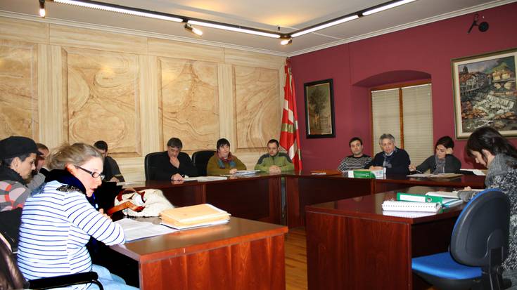 2010eko aurrekontuak onartu egin dira bi urteren ostean